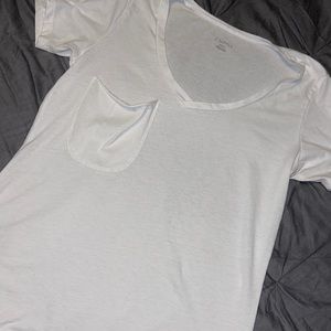 Z SUPPLY WHITE V NECK POCKET TEE